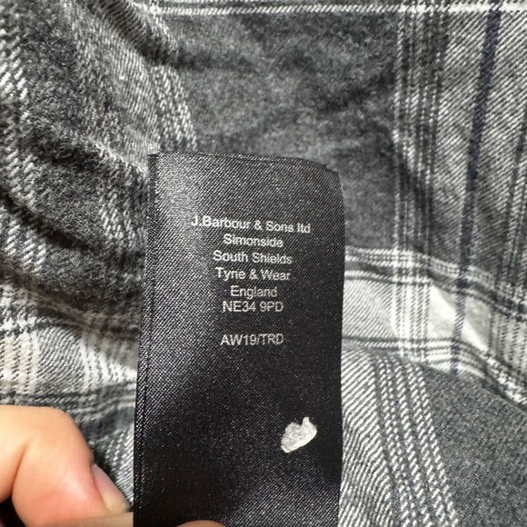 BARBOUR GREY PLAID FLANNEL BUTTON UP SHIRT Men’s M - Picture 10 of 11